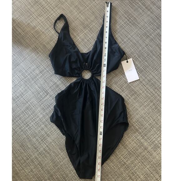 ONIA NWT Marisol One-piece Open Side Keyhole Black Swimsuit L Vacation Coastal - Picture 3 of 3